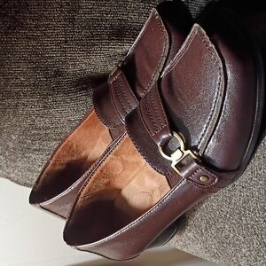 Naturalizer "Bengal" Brown Leather Heeled Loafer Size 8.5 Excellent Condition